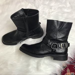 SOLD Day Five Men’s Motorcycle Boot